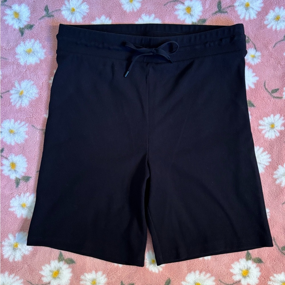 American Eagle Black Ribbed Biker Shorts with Drawstring Waist Size M Like New